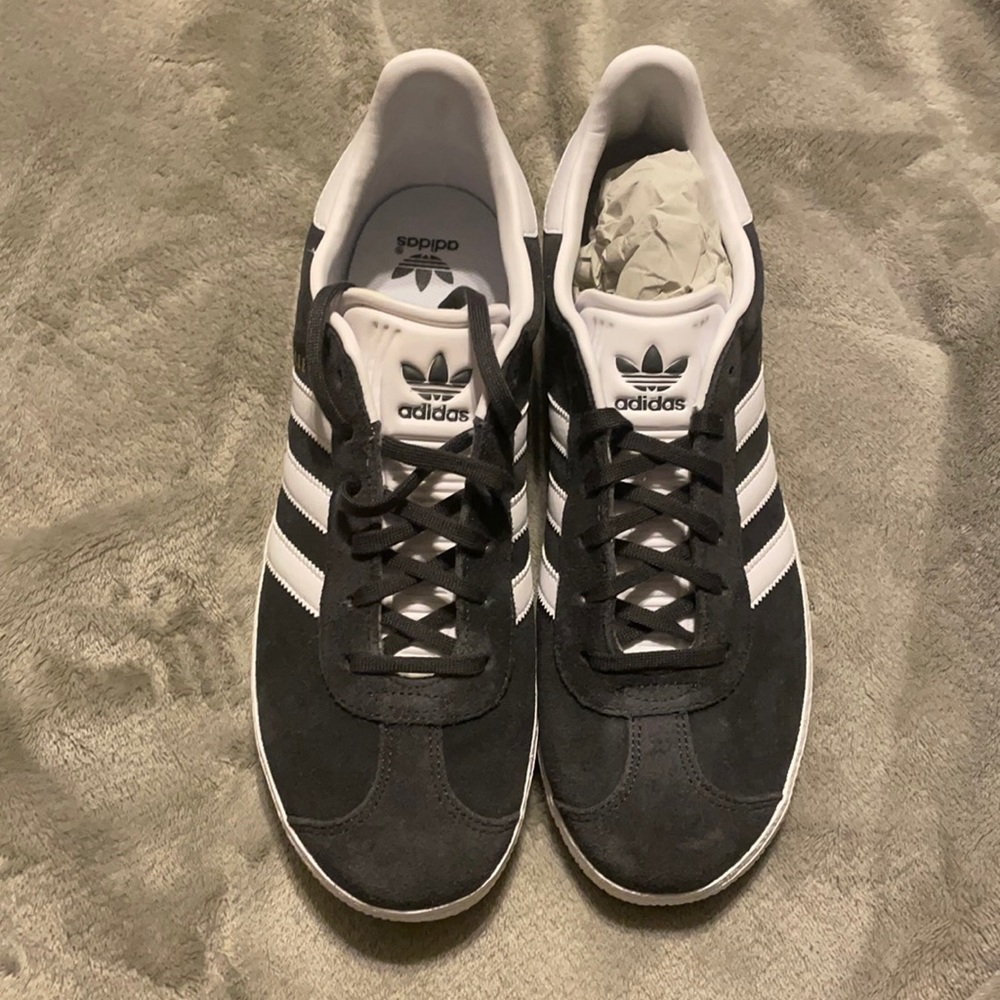 Boys Adidas Gazelle Sneakers